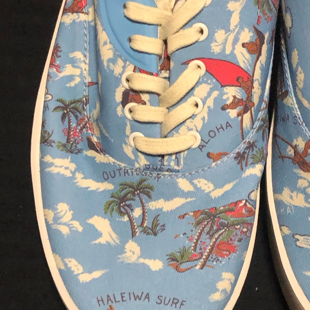 OluKai x Kahala Tradewind Sneaker Blue Shoes Men's 9.5 Ocean Spray Outrigger - Picture 3 of 6